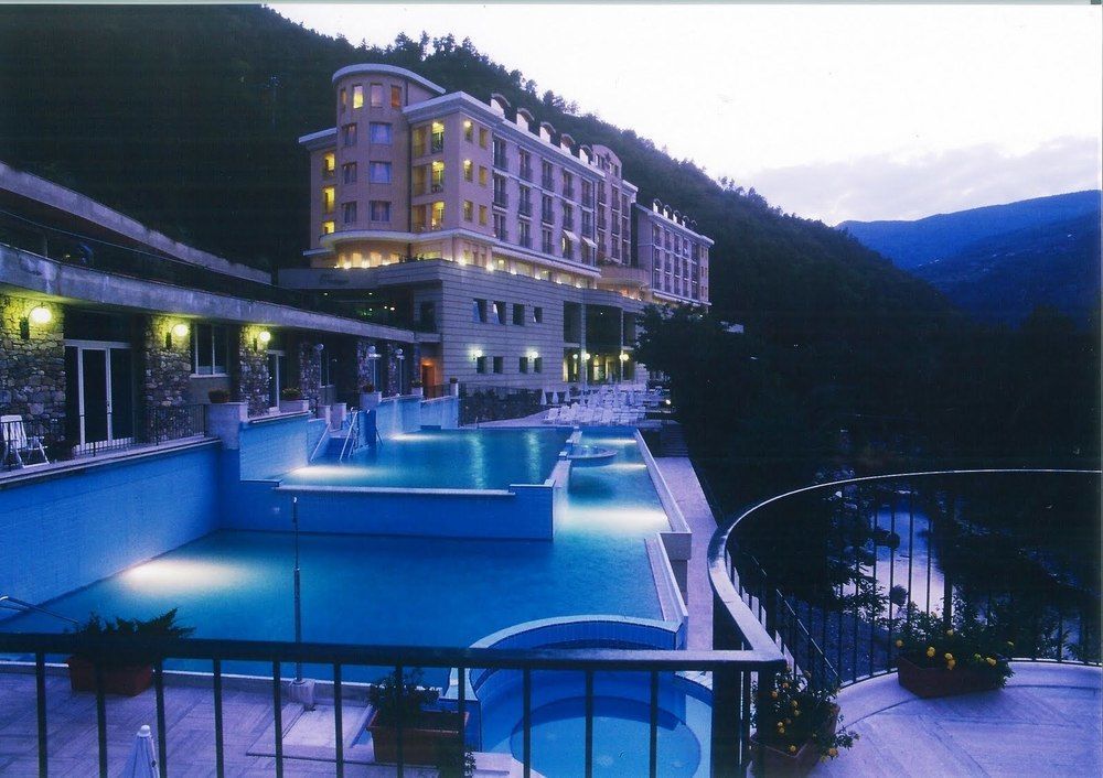 Grand Hotel Antiche Terme Di Pigna Buitenkant foto
