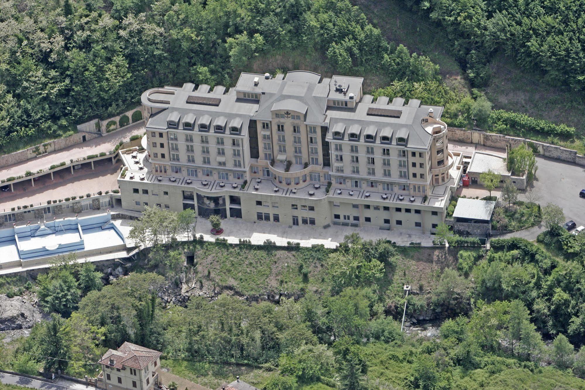 Grand Hotel Antiche Terme Di Pigna Buitenkant foto
