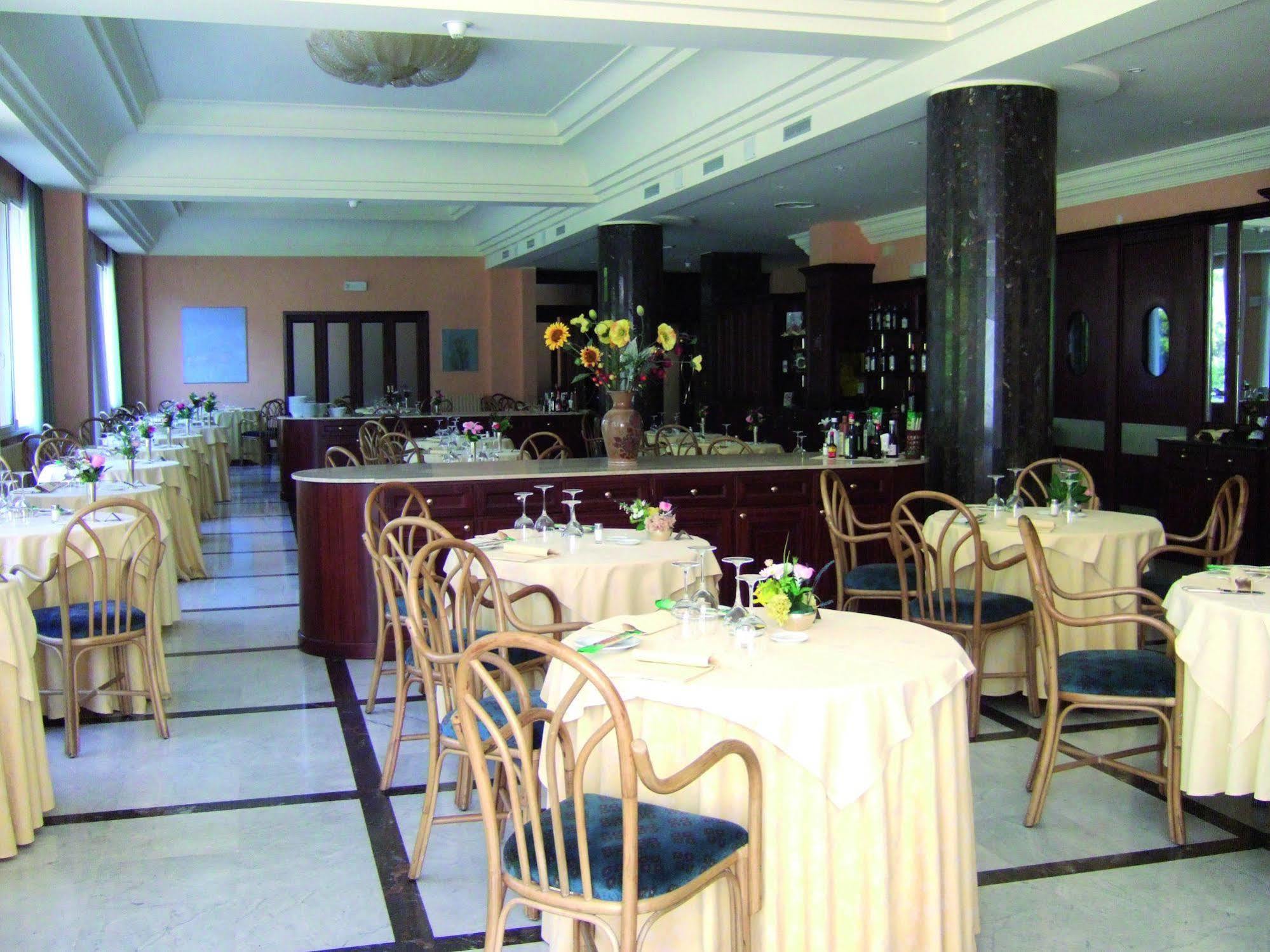 Grand Hotel Antiche Terme Di Pigna Buitenkant foto