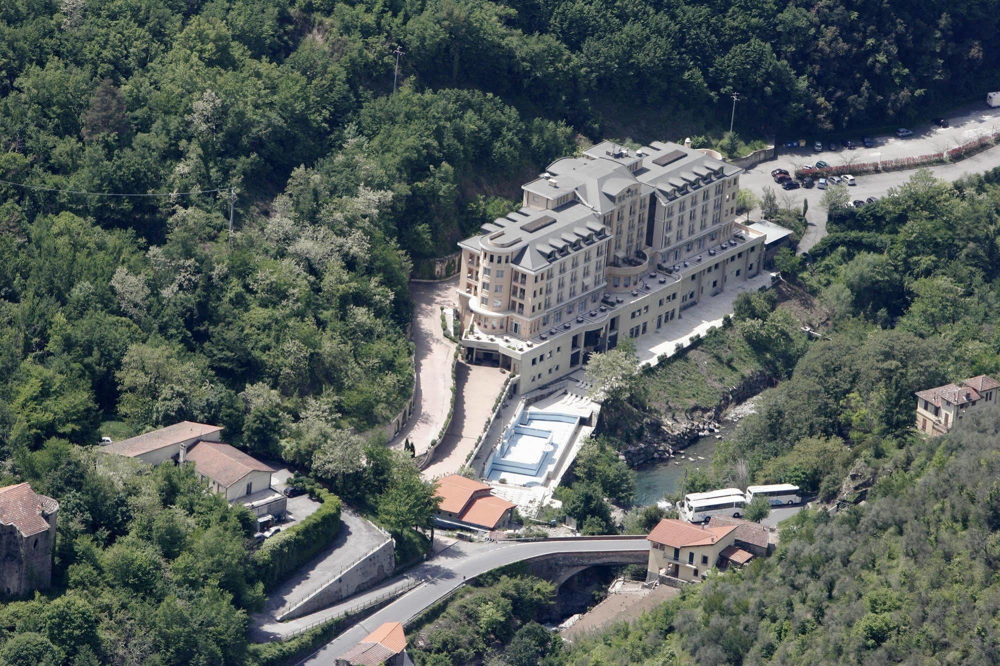 Grand Hotel Antiche Terme Di Pigna Buitenkant foto